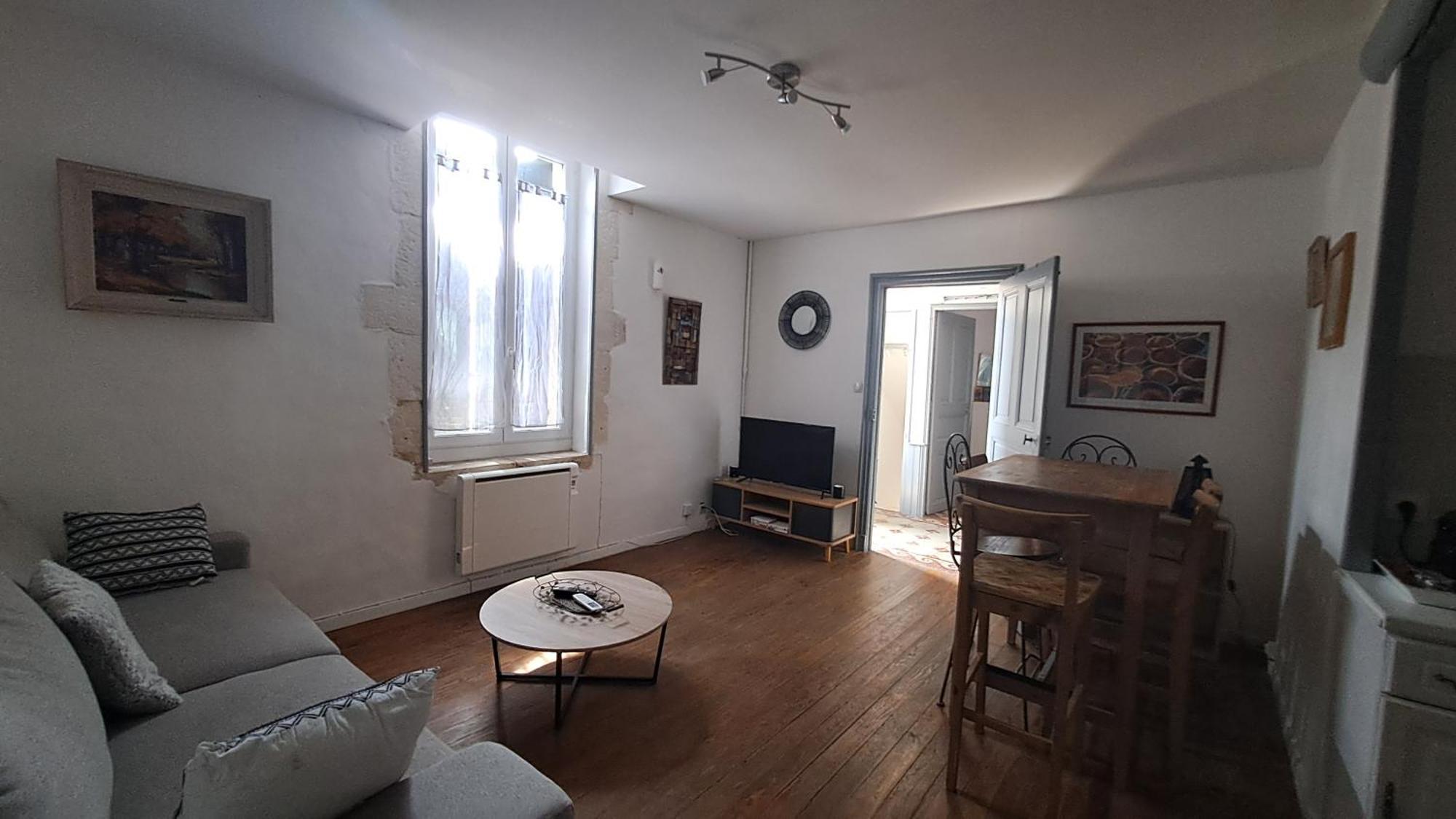 Pres Du Port -Lsm30Conciergerie- Saint-Gilles (Gard) Quarto foto